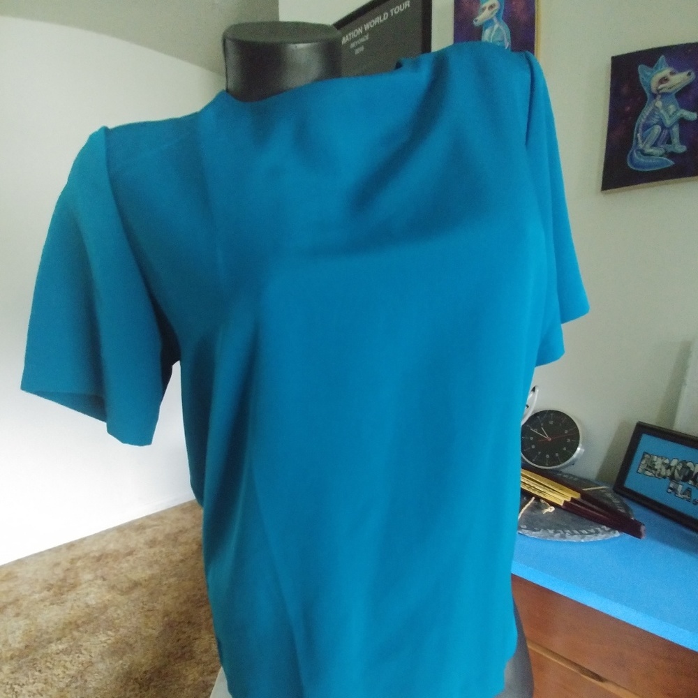 Graver Studio Petite Blouse
